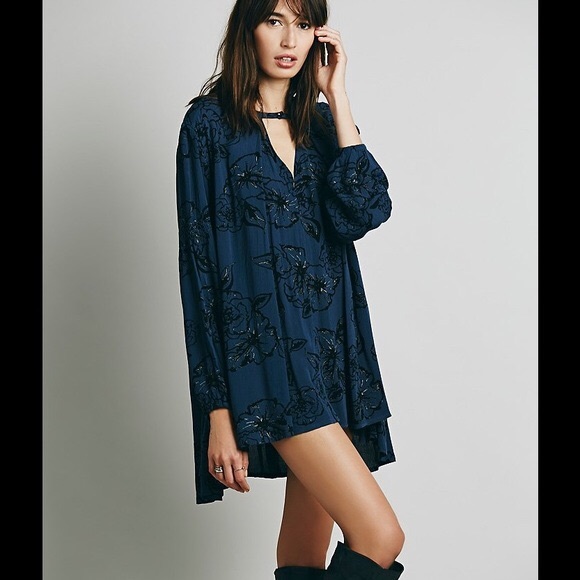 Free People Tops - Free People Floral Foil Print Swing Tunic